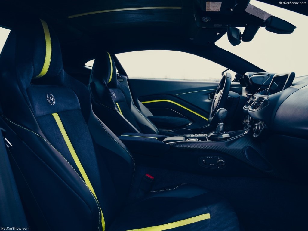 Aston Martin Vantage 4.0 V8 AMR